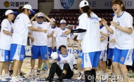 [포토] 위성우 감독 '너희들 내가 그렇게 미웠니'