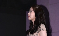 [포토]최정원, 인형이 살아 움직이네!