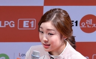 [포토]김연아 "세계선수권 우승하고 왔어요"
