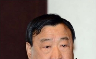 [포토]인사말 전하는 이희범 경총 회장
