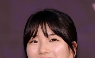 배수지 "절친 아이유, 연기 잘한다…문자로 서로 응원"