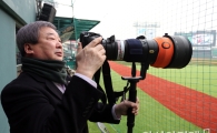 구본능 KBO 총재, 뉴양키스타디움서 시구