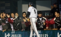 [포토] 김용의 홈인 '동점이다'