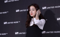 [포토]강소라, 섹시하게 머리 넘기며~