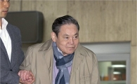 [포토]이건희, "반갑습니다"