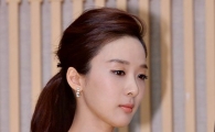 [포토]이청아, 노출에 가리기 바쁜 손!