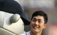 [포토] 두산 홈경기 시구자 푸른거탑 김민찬