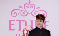 [포토]블랙으로 멋낸 샤이니 온유