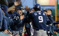 [포토] 김종호 홈인 '3연승 가자!'