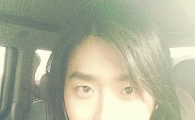 이종석 장발 인증샷 공개 "그나저나 나 예쁨?"