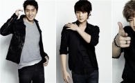 '정장 모델' 신화 에릭·혜성·민우, 깜짝 '팬 사인회' 개최