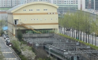 기찻길 위 실내배드민턴장 탄생 