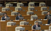 [포토]답변하는 김관진 국방장관