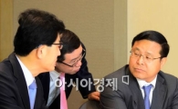 [포토]대화 중인 경제5단체 부회장단