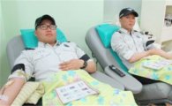 [포토]광주 동부경찰, 사랑나눔 헌혈봉사 