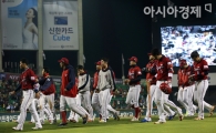 [포토] KIA 타이거즈 '스윕은 실패했네'