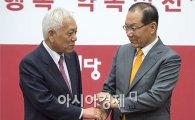 [포토]김한길 신임대표, 황우여 새누리당 대표 예방