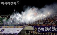 [포토] 하얗게 불타는 레드존