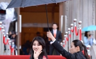 [포토]"수지 왔어요"