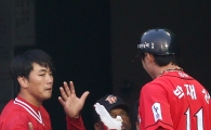 [포토] 김광현 '2승 문제 없겠죠?'