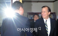 [포토]통일부 방문한 글린 데이비스 대북정책 특별대표 