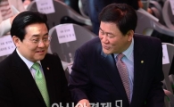 [포토]두 원내사령탑의 첫 만남 