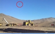 칠레 금속성 UFO 포착 "이렇게 자세히 보일수가"