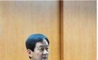 [단독]前 복지부장관 진영, 기초연금 정부안 반대표 던져