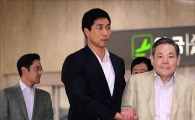 [포토]이건희 회장 입국, 마중나온 이재용 부회장