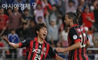 [포토] 윤일록 역전골 환호
