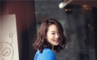 신민아 파파라치, 무보정 일상..개성 넘치는 '비비드 패션'