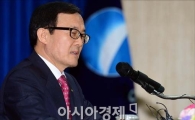 [포토]우리금융지주 새 회장으로 선임된 이순우 은행장