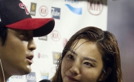 [포토] 물벼락 봉변 정인영 아나운서 '임찬규 두고보자'
