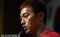 [포토] 각오 밝히는 진공청소기 김남일