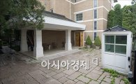 [포토]고요한 이재현 회장 자택