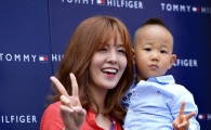 [포토]김성은, 붕어빵 아들과 함께 명동 나들이~