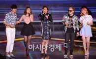 [포토]조용필 'Hello' 열창하는 김현수-신유미-손승연-박의성-송수빈
