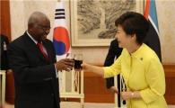 朴대통령 "모잠비크와 호혜적 협력 강화 희망"