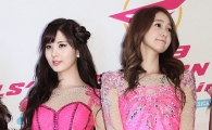 [포토]서현-윤아, 깜찍한 미모 대결 승자는 누구?