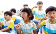 편도결석 "목이 아프거나 뭔가 걸린 듯 하다면?"
