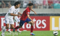 [포토] 공 쫓는 이청용