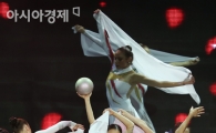 [포토] 손연재와 친구들 '우아하게'