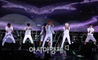 [포토]비스트 '뷰티 모여 게릴라 콘서트'
