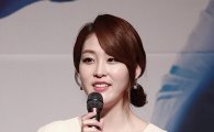 [포토]'미녀 아나운서' 신아영, "오늘 위닝보러 왔어요"