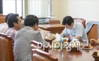 [포토]박영선-권선동-이춘석 '논의'