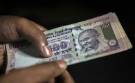 인도가 해외에서 달러 국채 발행 추진하는 이유