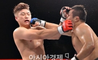 [포토]김재영, 강렬한 펀치 적중!