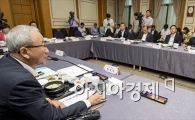 [포토]모두 발언하는 현오석 부총리