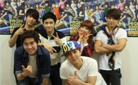 FT아일랜드, 이재진 응원 위해 '하이스쿨 뮤지컬' 관람