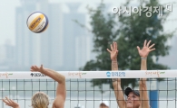 [포토] 비치발리볼 서울챌린저 '때리고 막고'